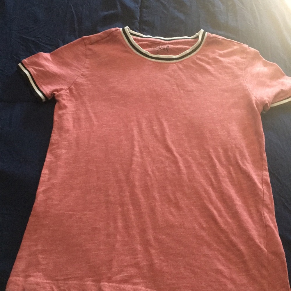 Pink t-shirt